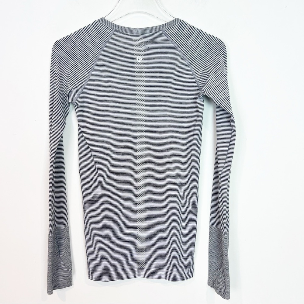 LULULEMON SWIFTLY SPEED GRAY STRIPE LONG SLEEVE ATHLETIC SHIRT WOMENS SZ 4 - Picture 5 of 5